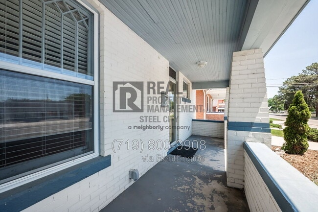 Photo - 121 Lake Ave