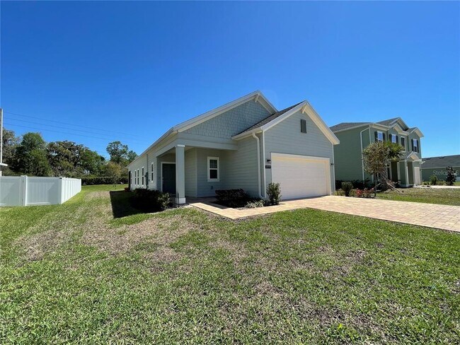 Photo - 1979 NW 44th Ct