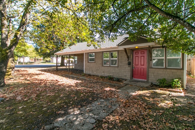Building Photo - 121WDst Unit 121D