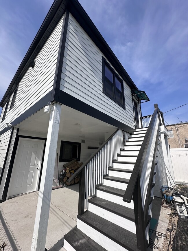 Building Photo - 3412 W 13th Pl Unit 2