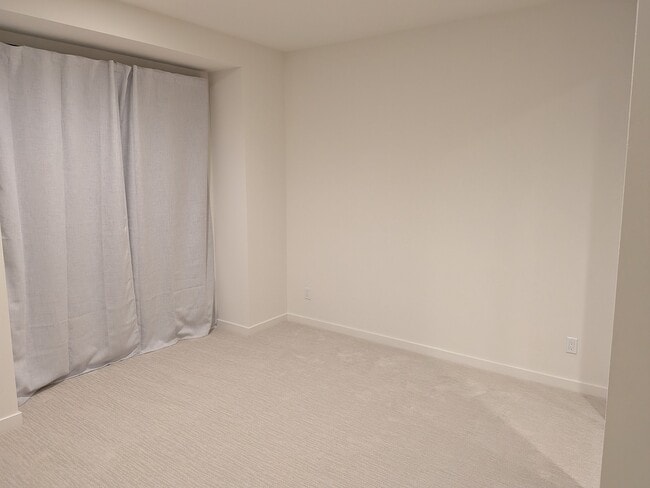 Building Photo - 2524 Elderberry Ln