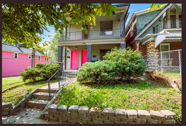 Building Photo - 2618 Euclid Ave