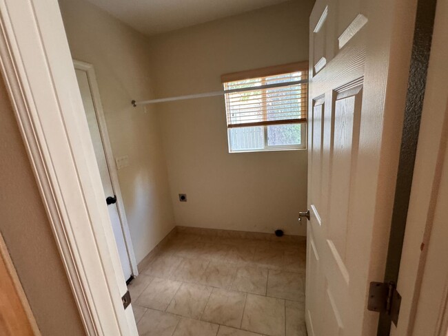 Photo - 10060 Eagles Landing Ct