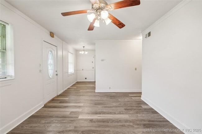 Photo - 2219 S Park St