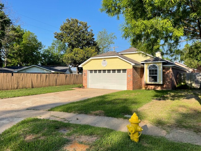 1336 Pecan Square