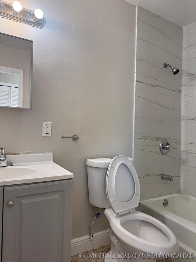 1700 NW 52nd Ave Unit 1
