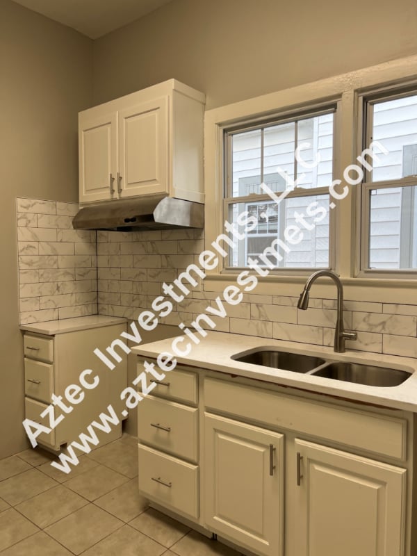 Photo - 1716 Thompson Ave