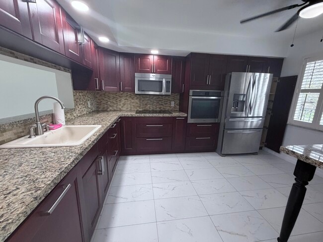 Photo - 1200 SW 125th Ave Unit 309 L