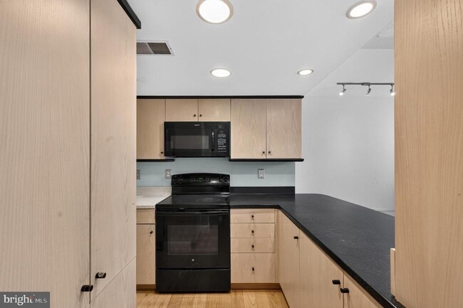 Photo - 2400 Baynard Blvd Unit APT 3