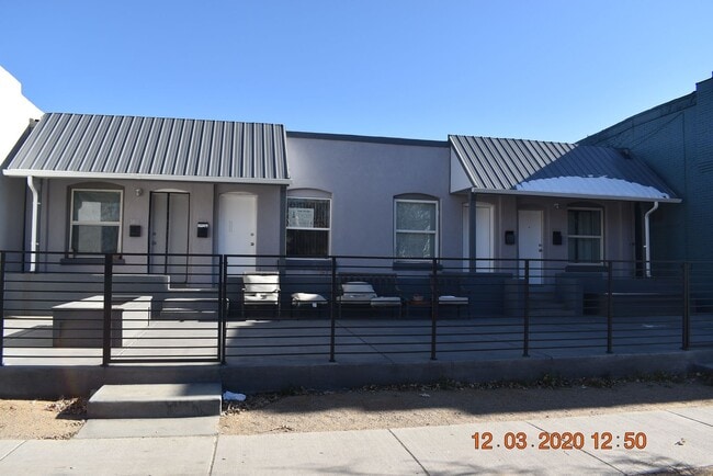 DOWNING3014 - DOWNING3014 Apartment Unit 1
