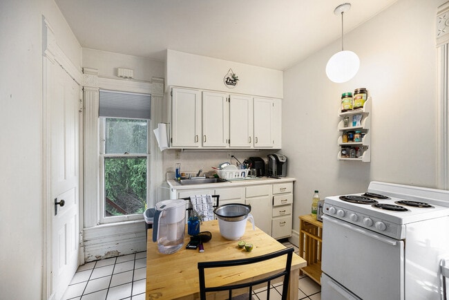 Photo - 528 S. Fifth -2 Unit 2