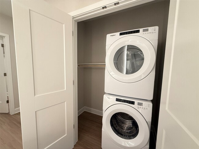 Photo - 716 Waugh Dr Unit A20.723