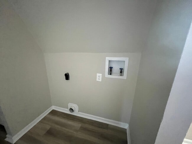 Photo - 142 Goshen Rd Unit 4 Goshen