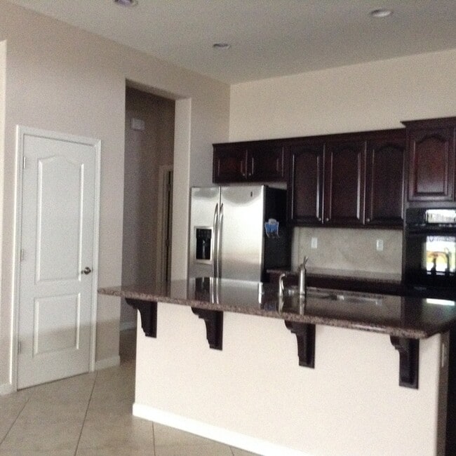 Photo - Beautiful Exective Home in D'Andrea