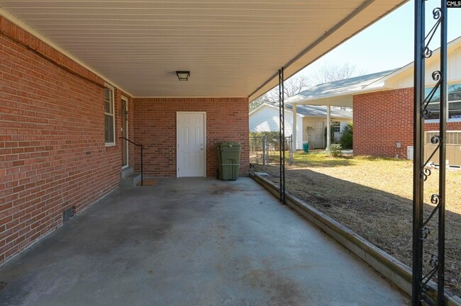 Photo - 1813 Fairlawn Cir