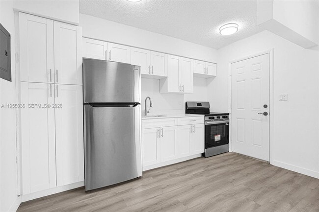 Photo - 13210 Memorial Hwy Unidad 106