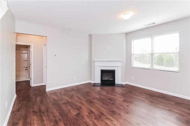 Photo - 315 Heritage Club Cir