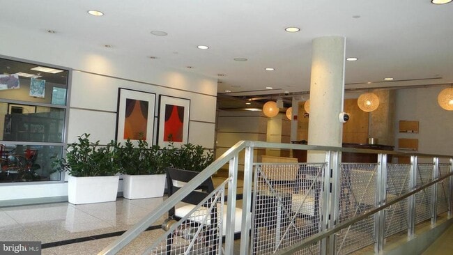 Photo - 1300 N St NW Unit 812