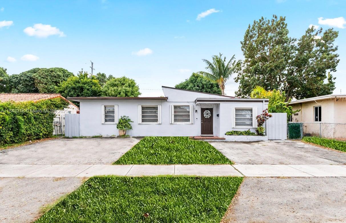 Photo - 6840 SW 3rd St House