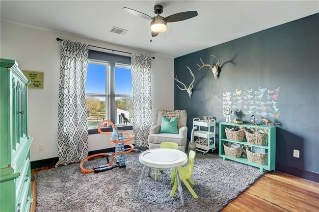 Photo - 203 Church Hill Ln