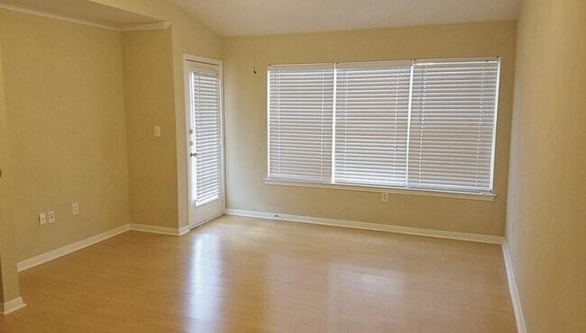 Photo - 501 W 26th St Unit 315