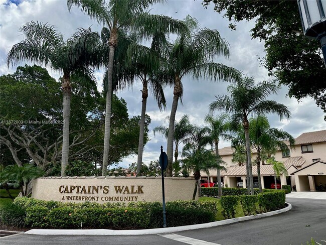 Building Photo - 240 Captains Walk Unit 5140
