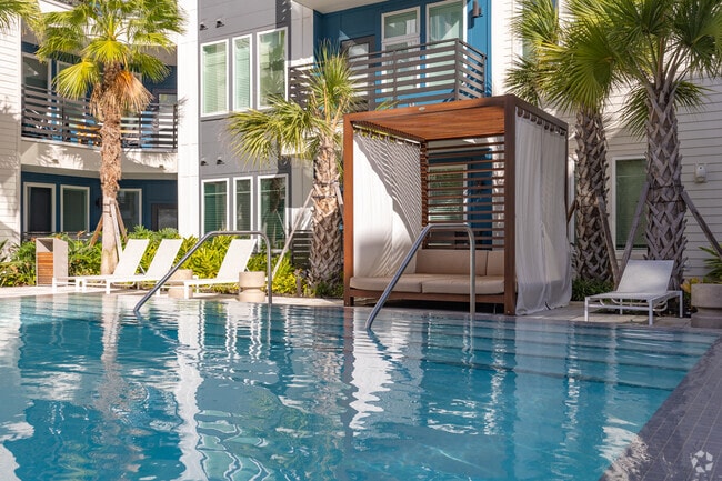 Pool Cabana - Alvante at Grand National