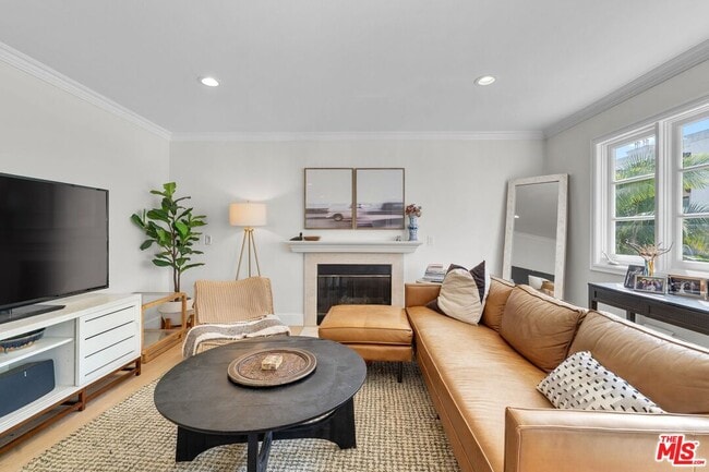 Photo - 11842 Darlington Ave Unit 201