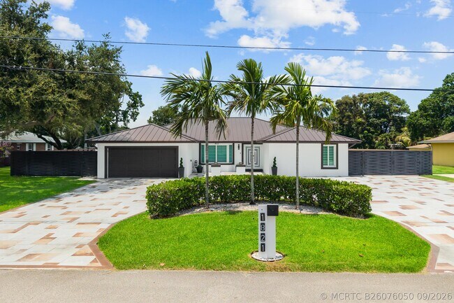 Photo - 1821 Carissa Rd