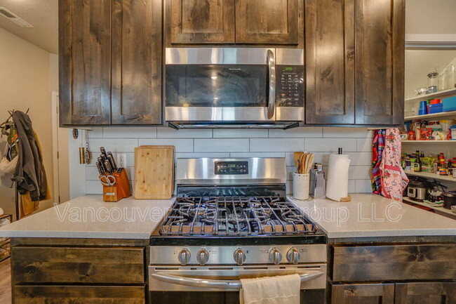 Photo - 4325 NE 87th St