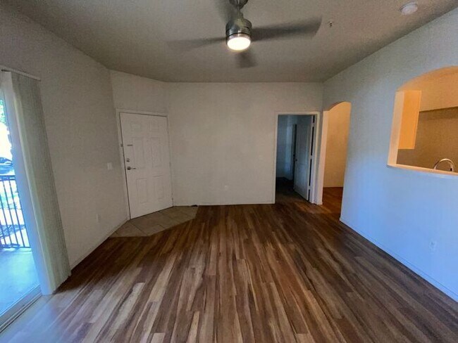 NW Reno Luxury 3 Bedroom Condo - Fitness Center, Pool, Club House
