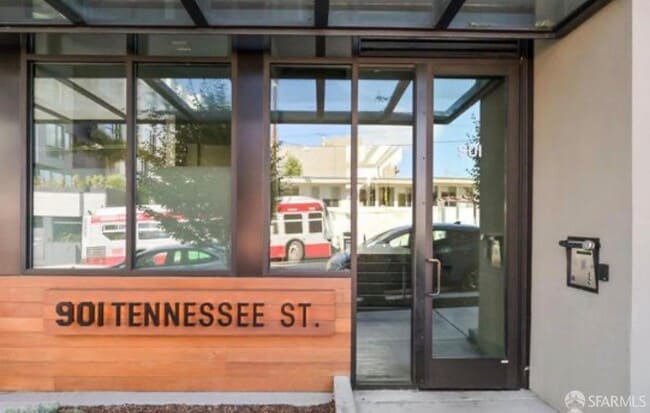 Photo - 901 Tennessee St