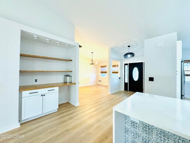 Photo - 205 Covington St