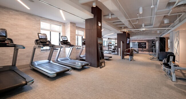 Photo - Instrata Pentagon City