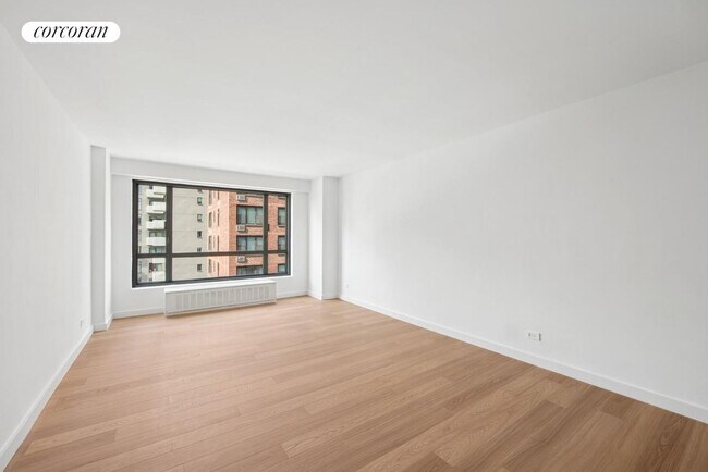 Photo - 501 E 87th St