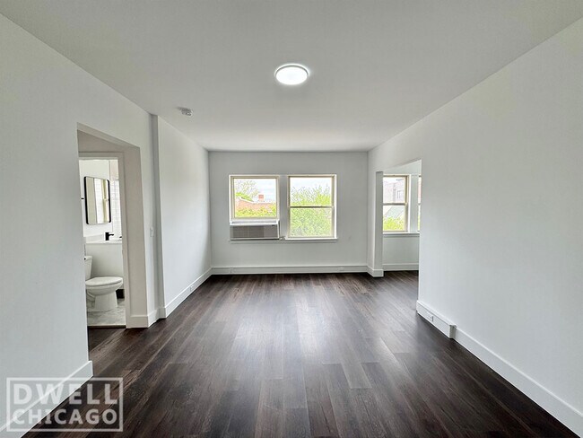 Photo - 1655 W Hollywood Ave Apartments
