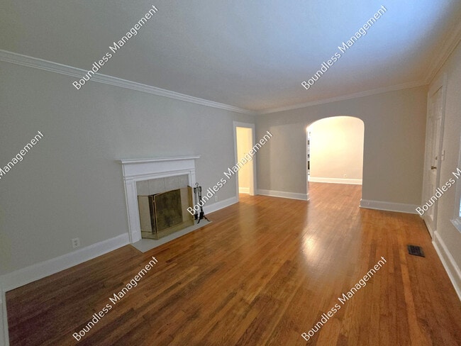 Photo - 2520 Constance St