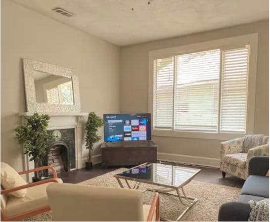 Living Room - 16 Hemlock Dr Casa