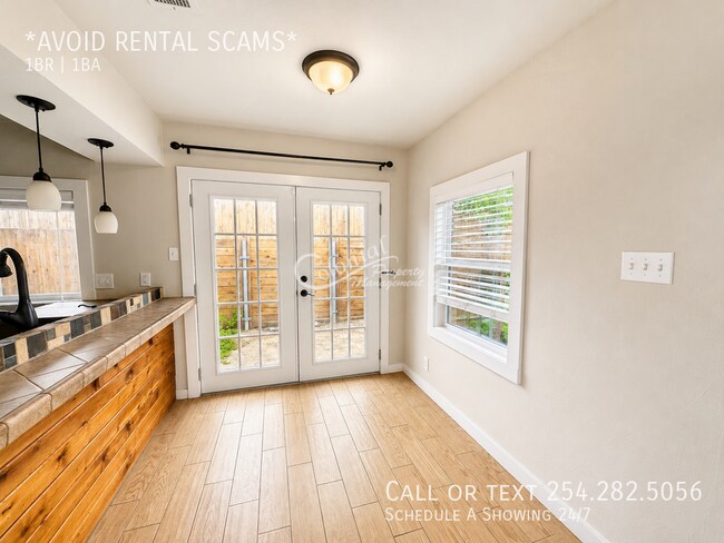 Photo - 2717 Parker Ln
