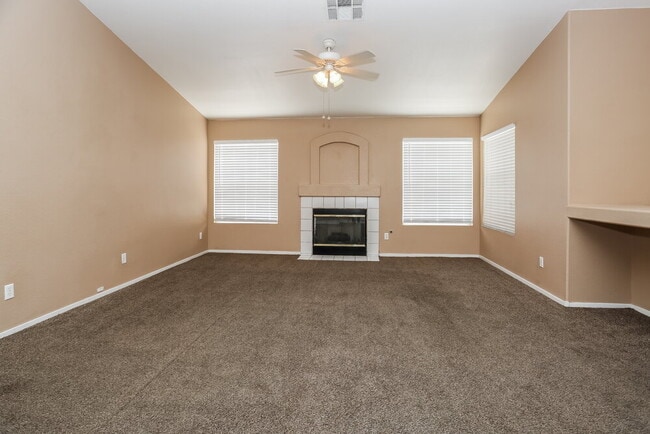 Photo - 607 Park Landing Ct