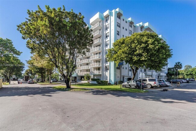 Photo - 15600 NW 7th Ave Unit 306