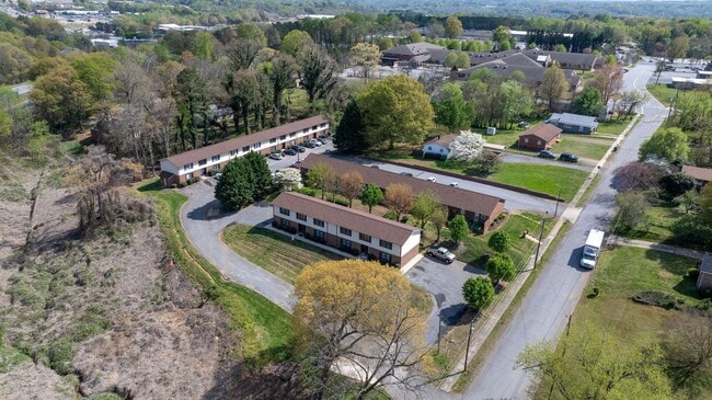 Photo - Newly Remodeled 1 Bedroom Condo in Prime Location! No Pets Unit 17