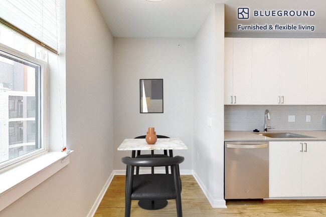 Photo - 2 E Joppa Rd Unidad FL4-ID2496A