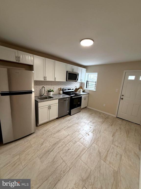 Photo - 1028 E North Ave