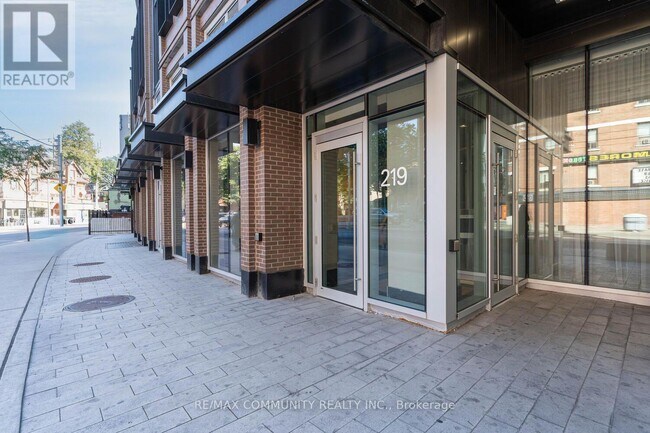 Photo - 219 Dundas St E Unit 501
