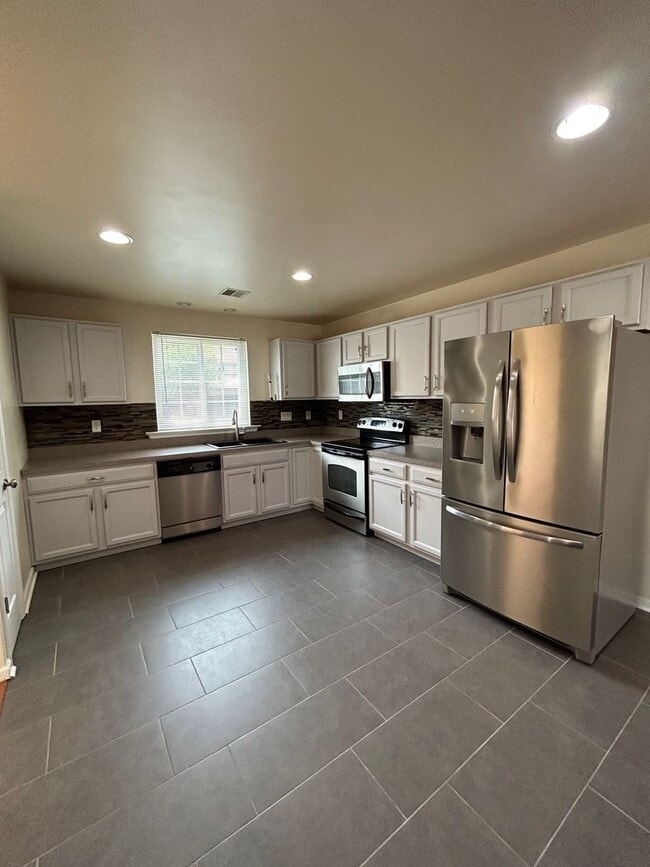 Photo - New Listing Alert! End unit Townhome in Pe...