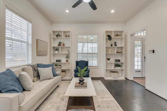 Photo - 909 Elsbeth St Unidad ID1019507P