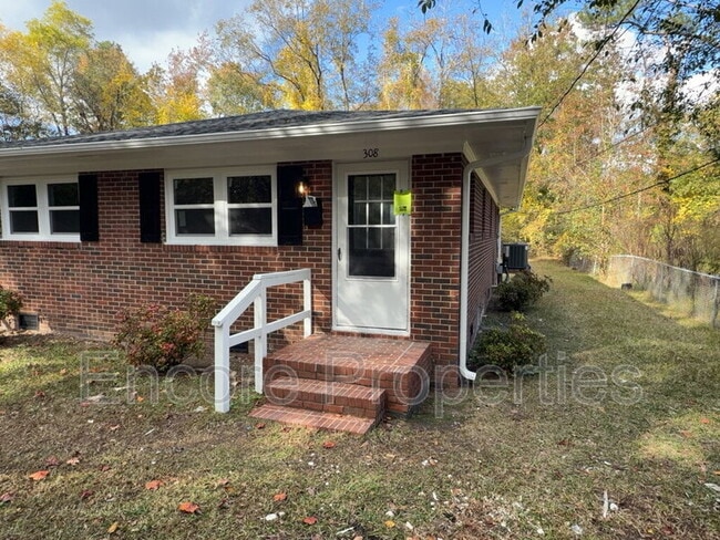 Photo - 308 Depot St