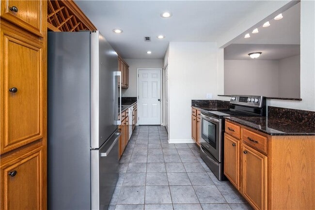 Photo - 1005 Zachary Dr