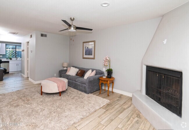 Building Photo - 3501 N 64th St Rental